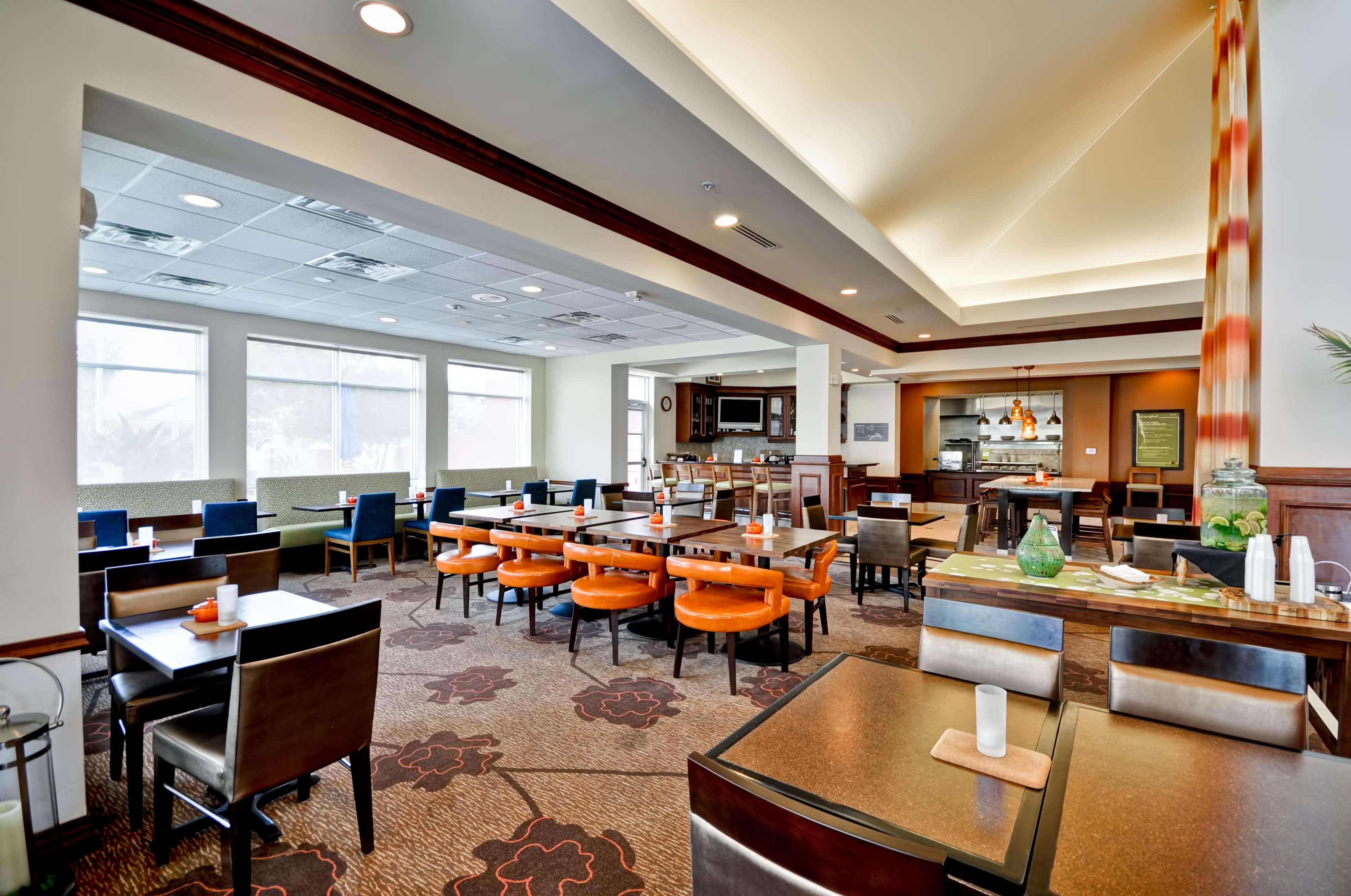 Hilton Garden Inn Tampa Northwest/Oldsmar Exterior photo