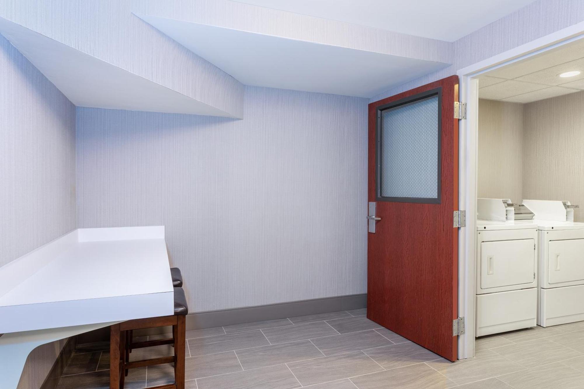 Hilton Garden Inn Tampa Northwest/Oldsmar Exterior photo