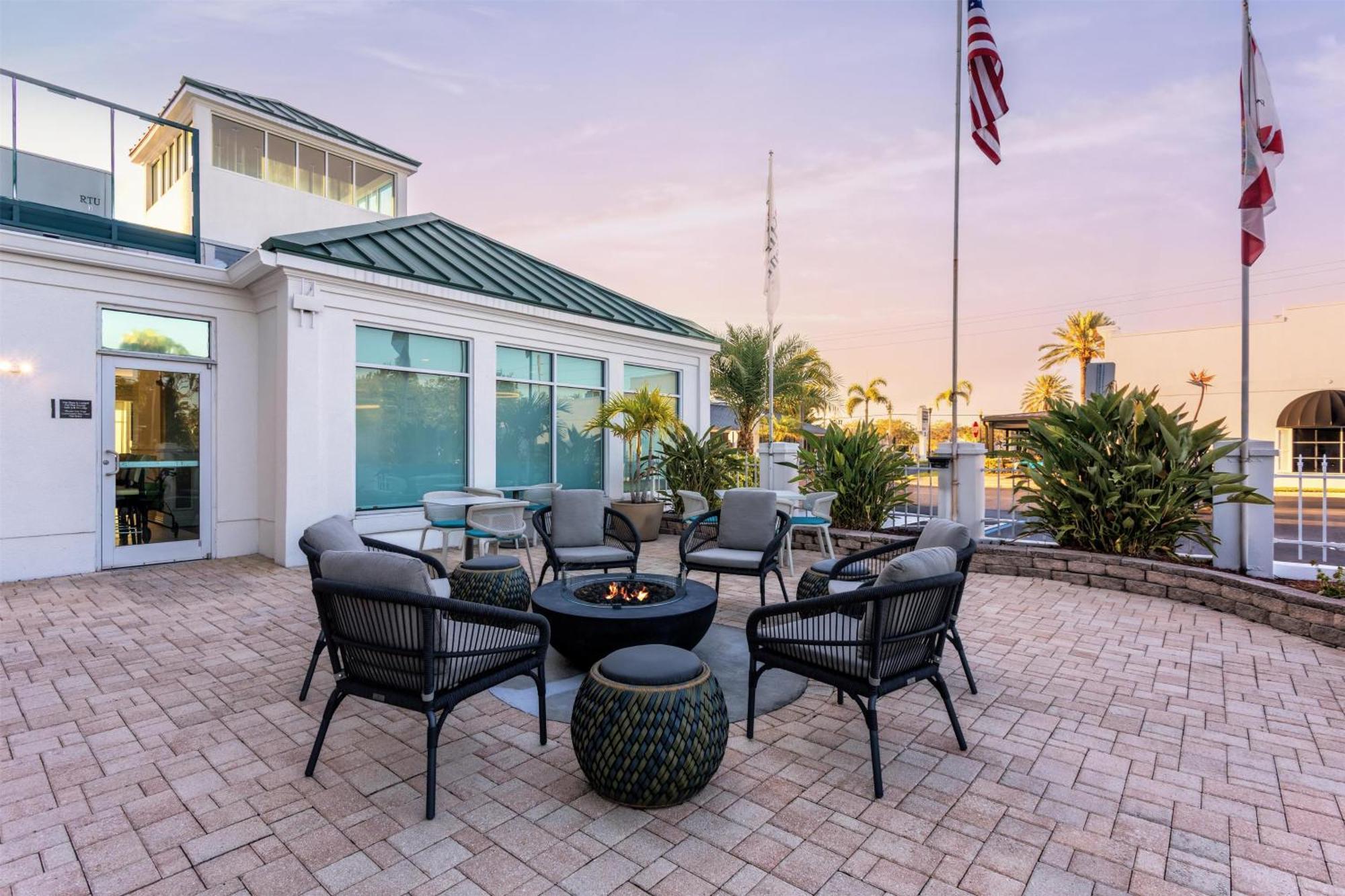 Hilton Garden Inn Tampa Northwest/Oldsmar Exterior photo